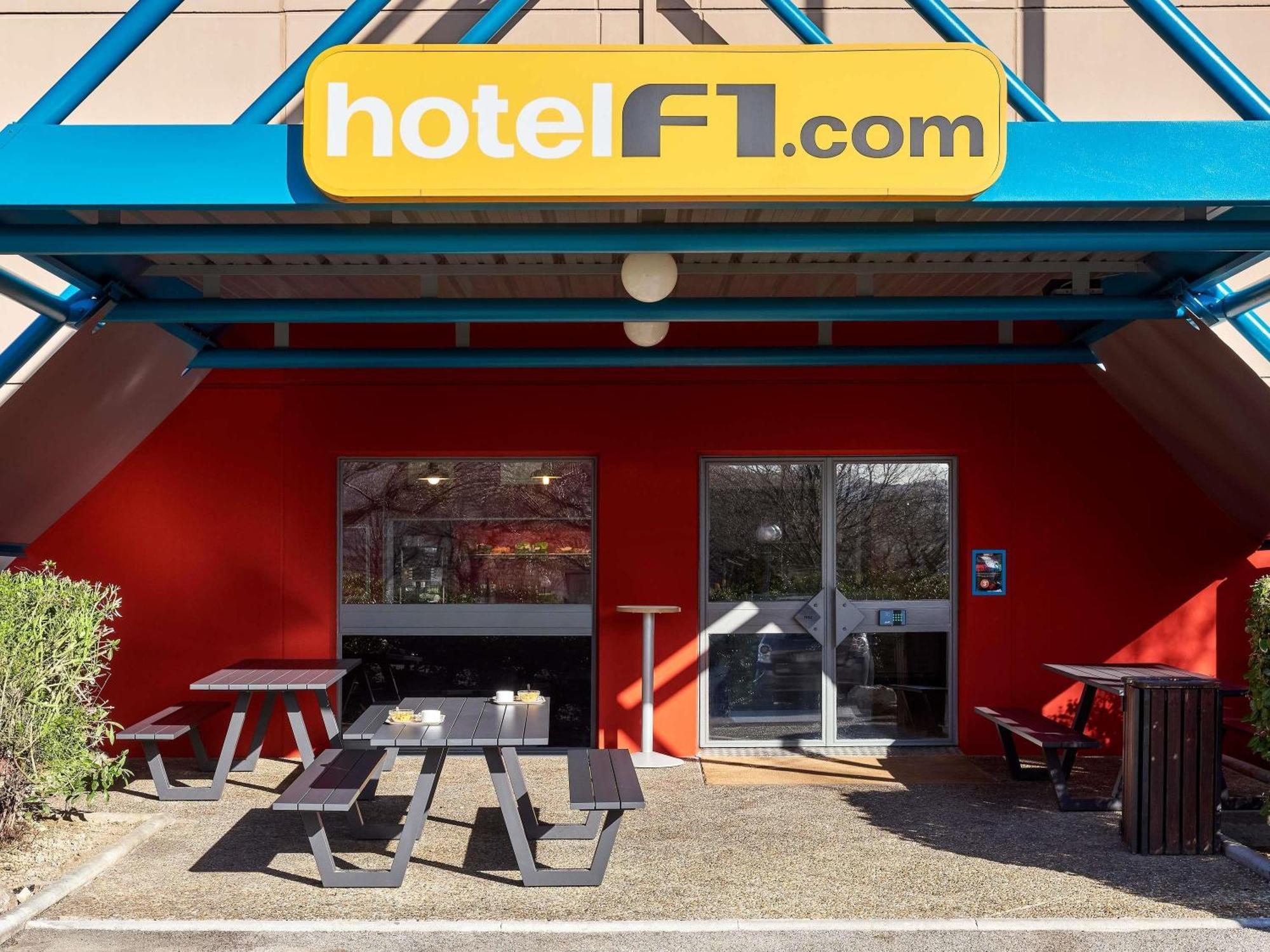 Hotelf1 Chilly Mazarin Les Champarts Экстерьер фото